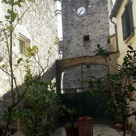 Studio Du Clocher Rigarda Luaran gambar